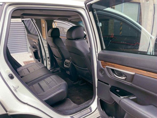 Honda CR-V 2019款 1.5 S 白色  第20張相片