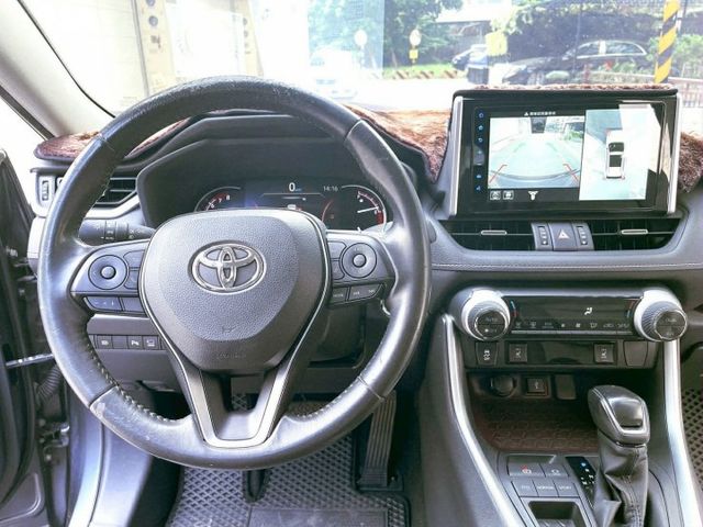 2019年 Toyota RAV4 2.0L旗艦 灰色 認證車  第8張相片