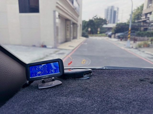 2010年 納智捷 M7 豪華型 僅跑9萬公里 認證保固車  第10張相片