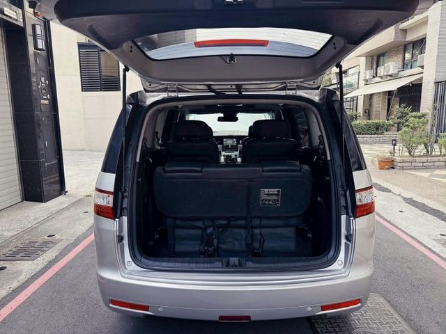 2010年 納智捷 M7 豪華型 僅跑9萬公里 認證保固車  第18張相片