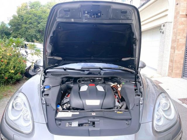 2014年 保時捷 Cayenne S 油電款 認證保固車  第6張相片
