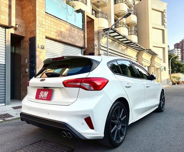 2020年 福特 Focus ST-Line NF 無線充電  認證車+有保固  第6張相片