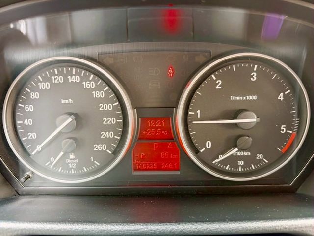 2010年 寶馬X1 xDrive23d 4WD 認證保固車  第8張相片