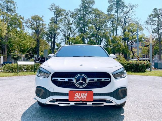 2022賓士 GLA180 1.4L 豪華版 認證保固車  第3張相片