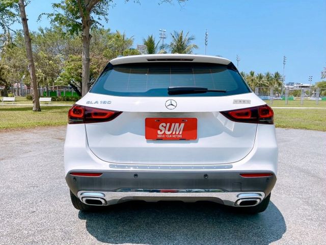 2022賓士 GLA180 1.4L 豪華版 認證保固車  第5張相片