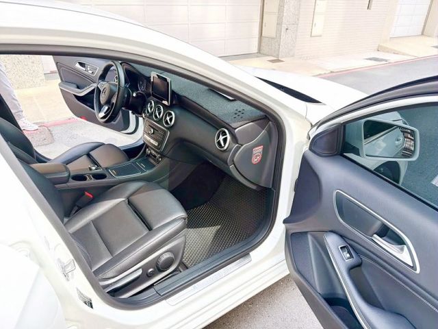 2018年式 賓士 A-Class A180 認證車+有保固  第15張相片