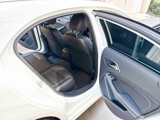 2018年式 賓士 A-Class A180 認證車+有保固  第16張相片