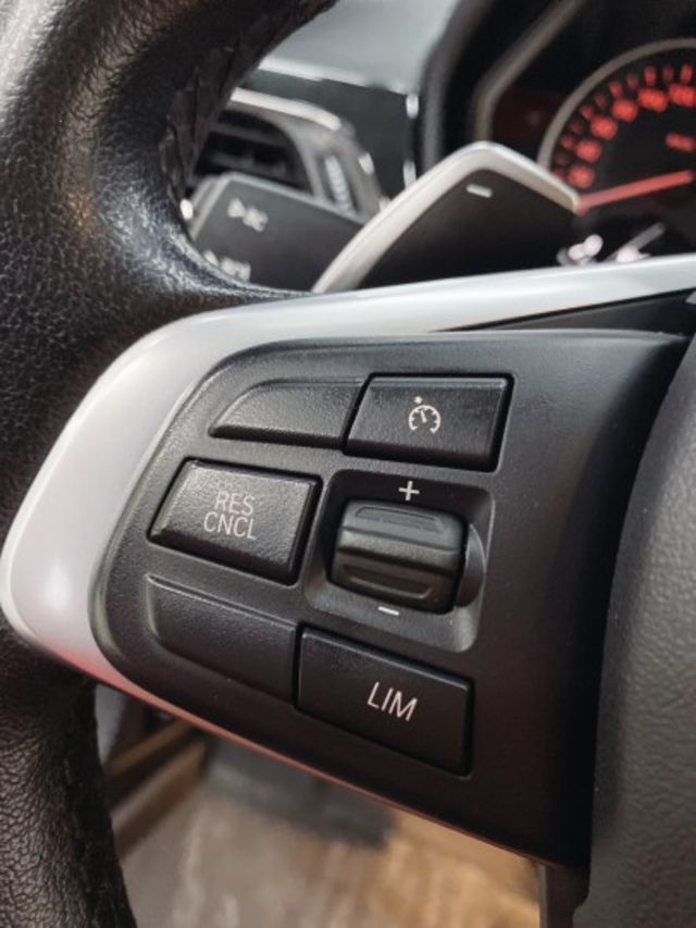 2018年式 BMW X1 18d 2.0 柴油 有保固 原鈑件 總代理 認證車 進口車推薦  第12張相片