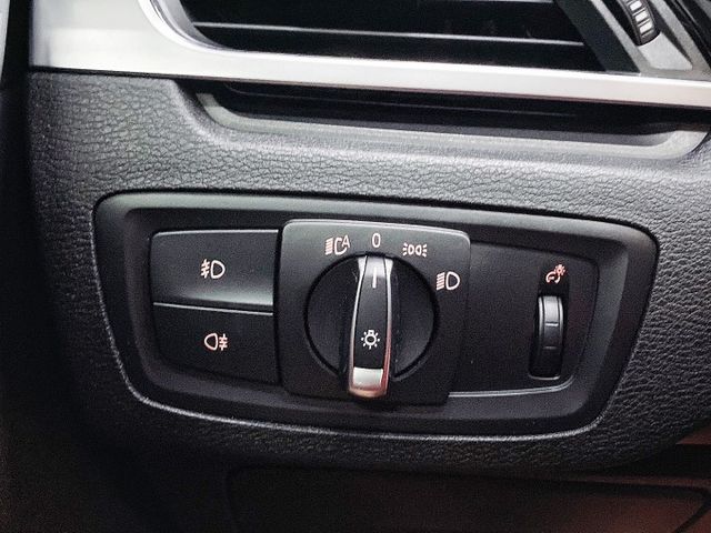 2018年式 BMW X1 18d 2.0 柴油 有保固 原鈑件 總代理 認證車 進口車推薦  第16張相片