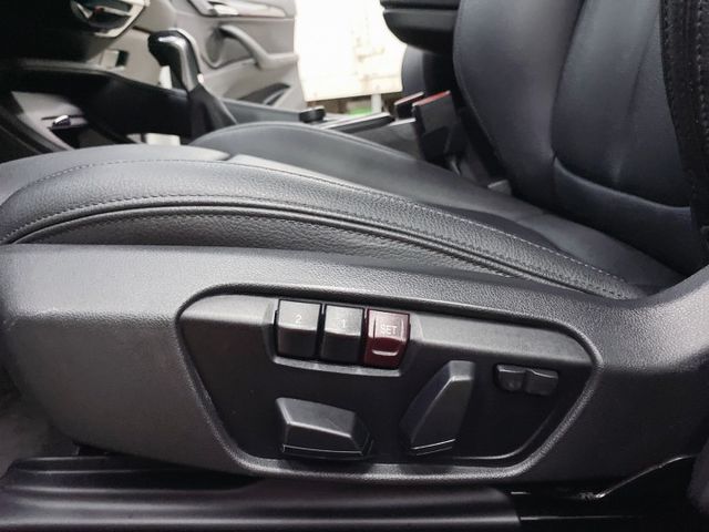 2018年式 BMW X1 18d 2.0 柴油 有保固 原鈑件 總代理 認證車 進口車推薦  第17張相片