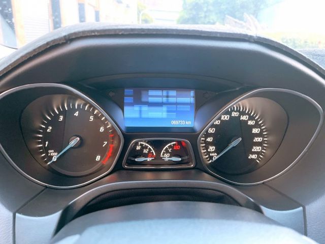 2015年 福特 Focus 5D 2.0汽油運動型 認證車+有保固  第8張相片