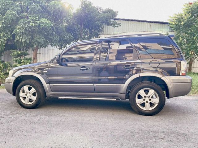 2006年 福特 ESCAPE 2.3L 汽油 黑灰色  第3張相片
