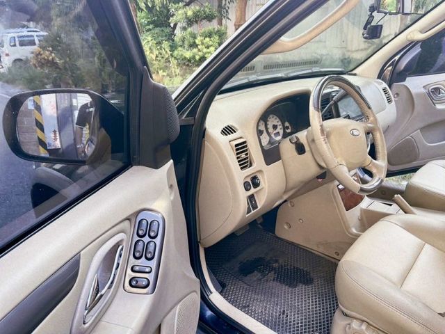 2006年 福特 ESCAPE 2.3L 汽油 黑灰色  第10張相片