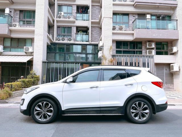2014年 現代 SANTA FE 2.2L 貴族型 認證保固車  第3張相片