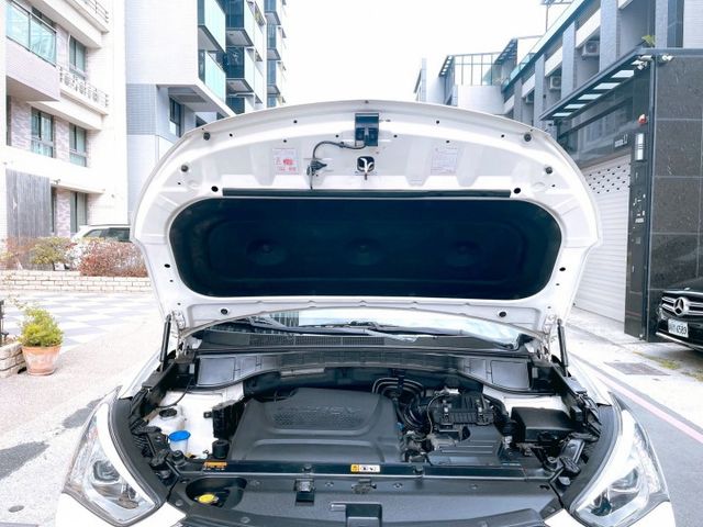 2014年 現代 SANTA FE 2.2L 貴族型 認證保固車  第6張相片