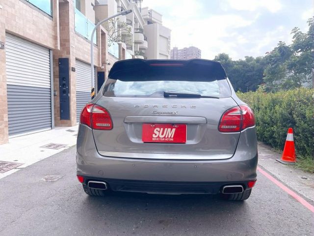 2014年 保時捷 Cayenne S 油電款 認證保固車  第5張相片