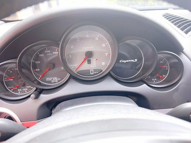 2014年 保時捷 Cayenne S 油電款 認證保固車  第13張相片