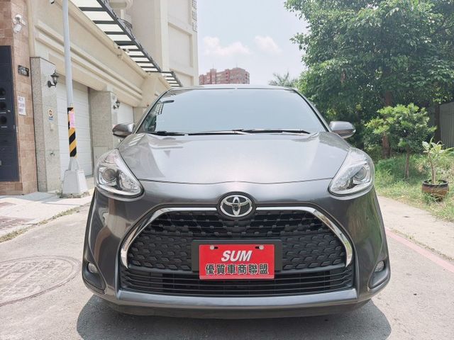 2020年 豐田 Sienta 1.8L 7人座 免鑰匙 盲點偵測 雙電動滑門 尊爵版 僅跑兩萬公里 認證車  第2張相片