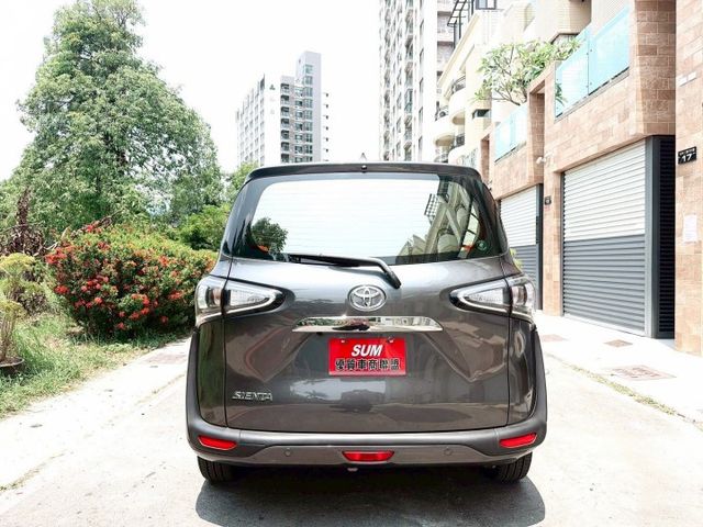 2020年 豐田 Sienta 1.8L 7人座 免鑰匙 盲點偵測 雙電動滑門 尊爵版 僅跑兩萬公里 認證車  第4張相片