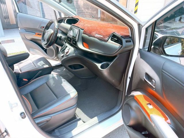 2018年 豐田 Sienta 1.8L 豪華型  第13張相片