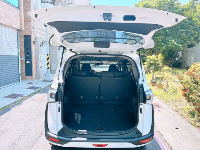 2018年 豐田 Sienta 1.8L 豪華型  第15張相片
