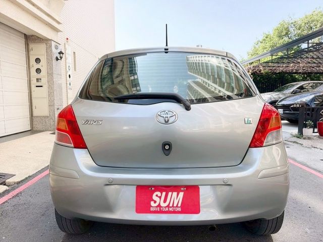 2011年 豐田 YARIS G版 1.5L 認證車  第4張相片