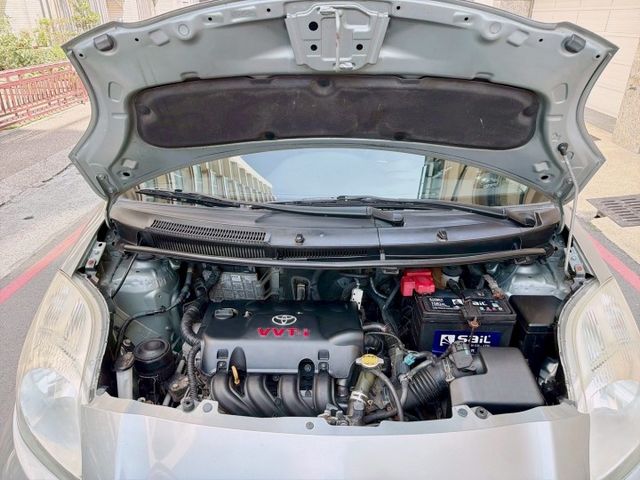 2011年 豐田 YARIS G版 1.5L 認證車  第6張相片