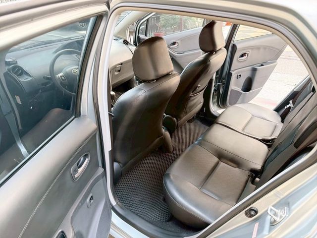 2011年 豐田 YARIS G版 1.5L 認證車  第10張相片