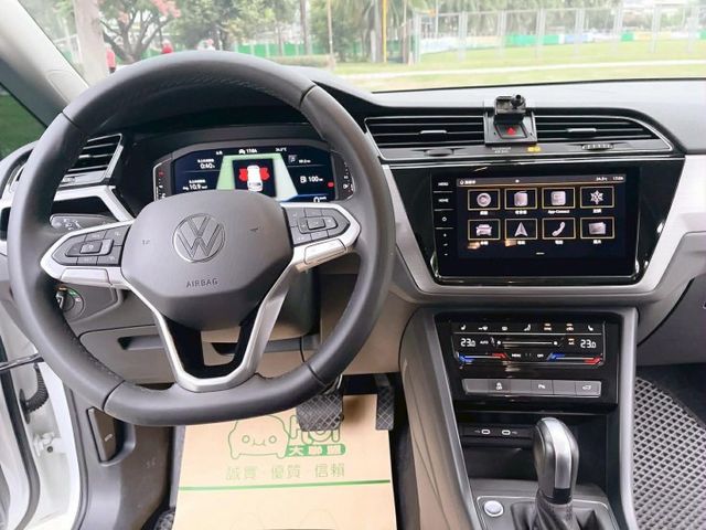 2024年式 福斯 陶然 1.5L 渦輪增壓 原廠保固認證車  第10張相片