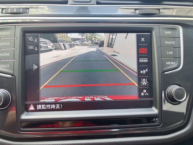 2017年 福斯 TIGUAN 330TSI 2.0 總代理 認證車  第9張相片