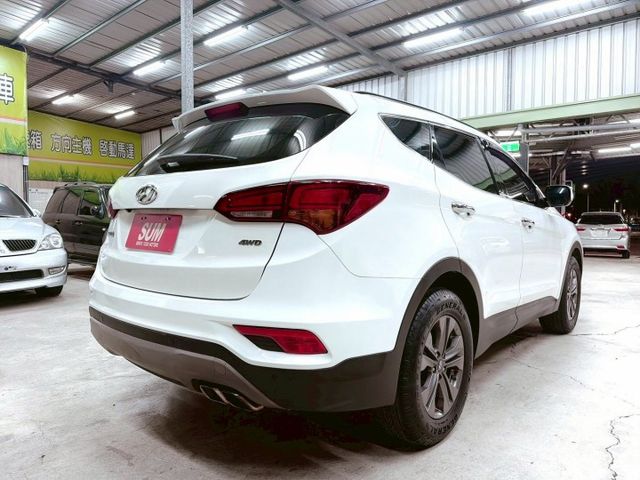 Hyundai Santa Fe 2.4 首席款 | 盲點偵測 、雙區恆溫、電尾門、一手車、認證車 4WD  第5張相片