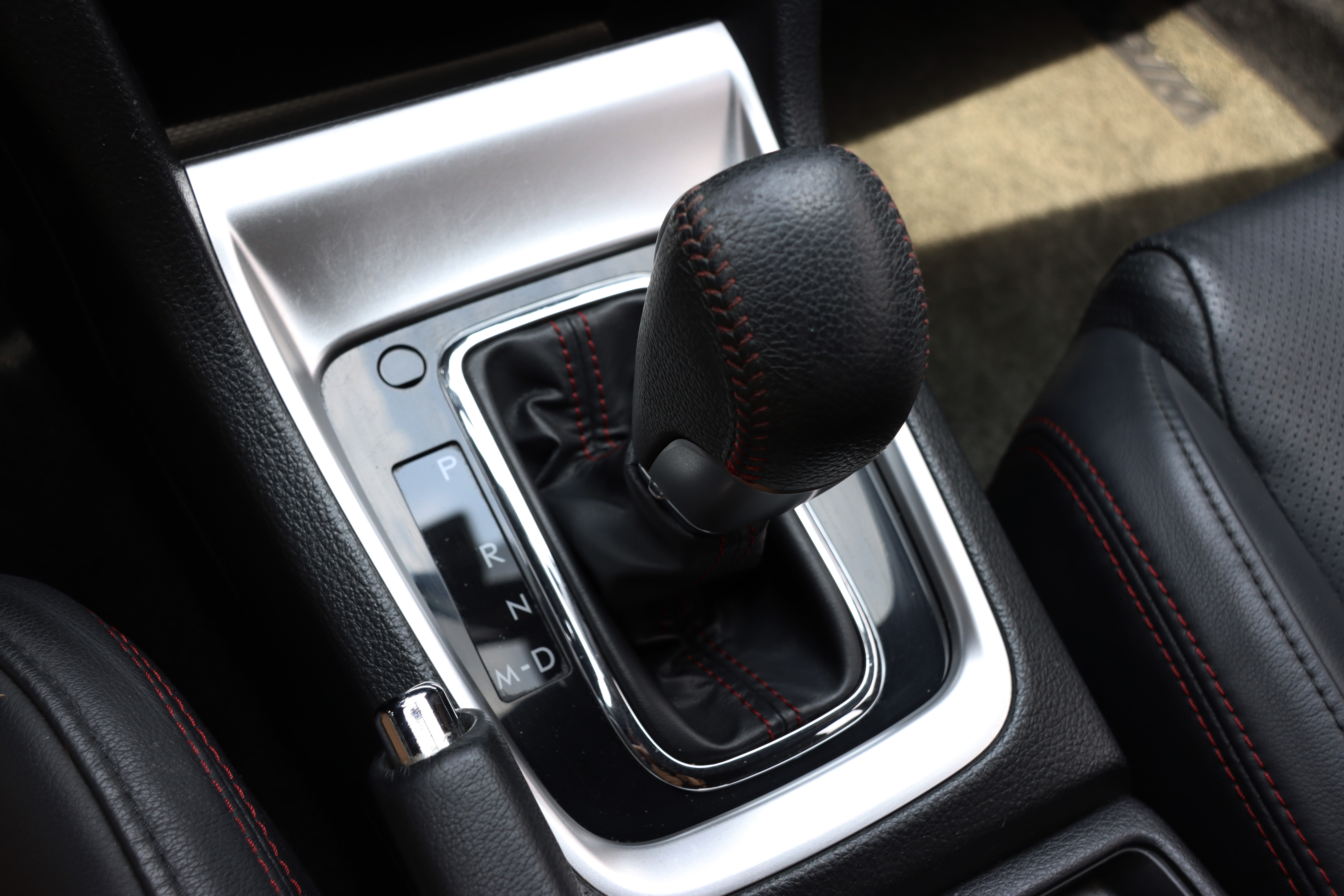 *駿紳車業* 14年 WRX 全原廠保養 升級STI鋁圈  第10張相片