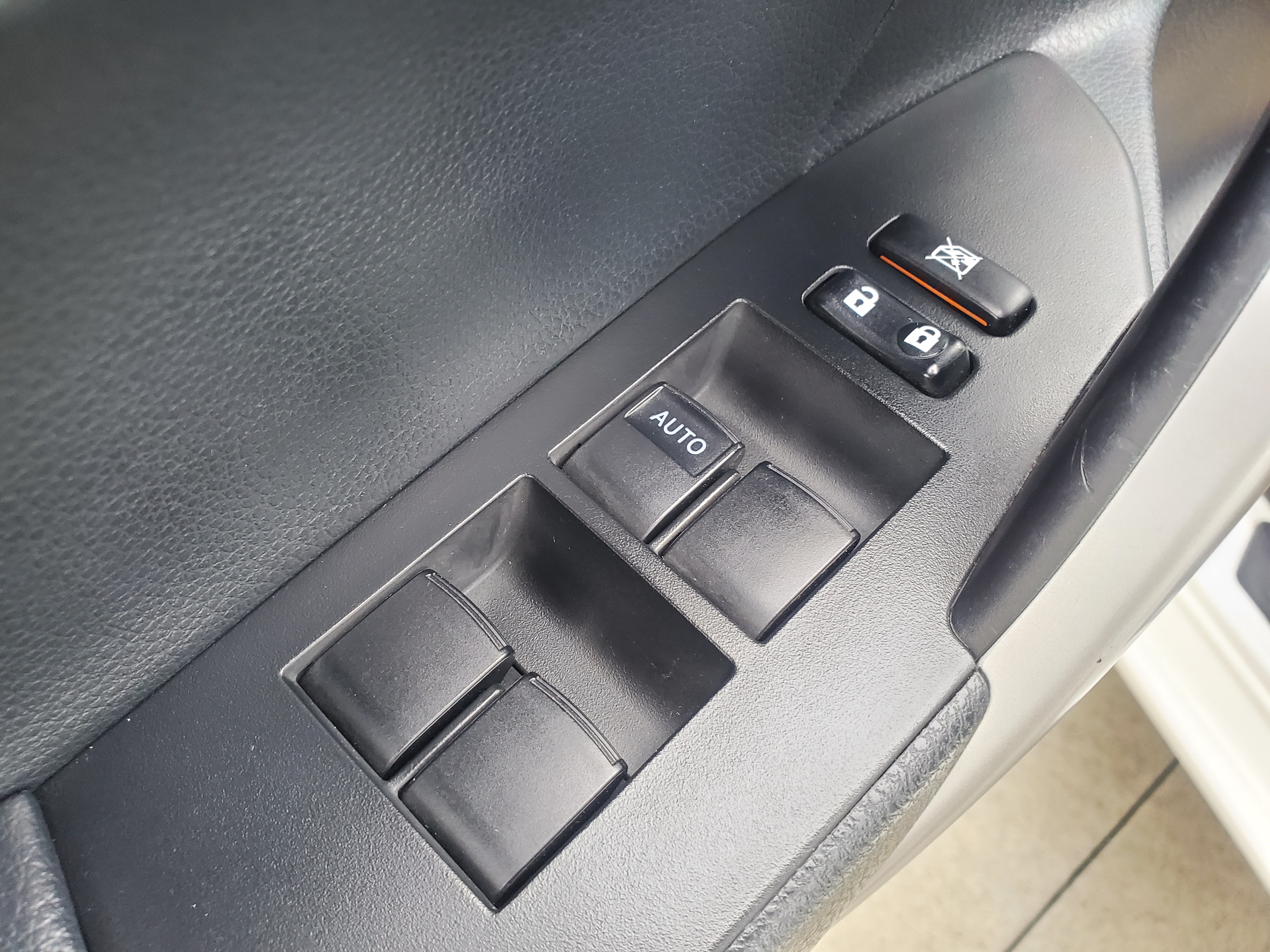 2014年 Altis G版 頂級款 原版件 原廠保養  第8張相片