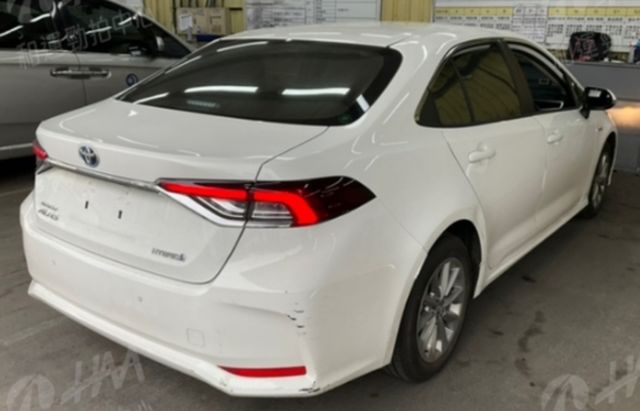 TOYOTA豐田 COROLLA ALTIS HYBRID  第2張相片