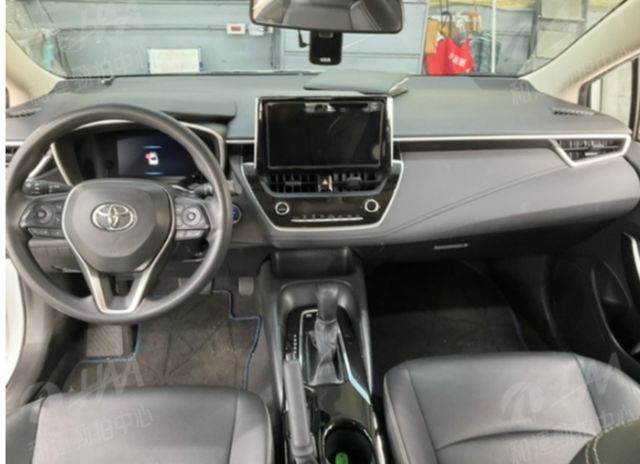 TOYOTA豐田 COROLLA ALTIS HYBRID  第4張相片