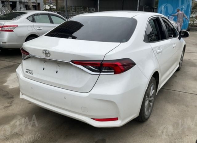 TOYOTA豐田 ALTIS  第3張相片