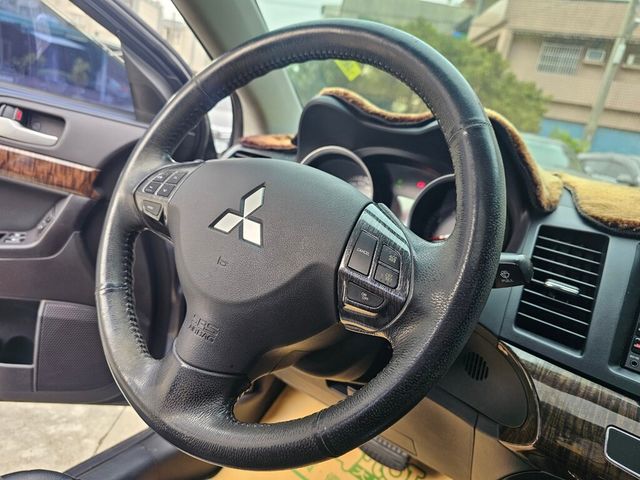 MITSUBISHI三菱 LANCER FORTIS  第7張相片