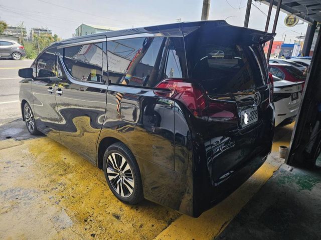 TOYOTA豐田 ALPHARD  第3張相片