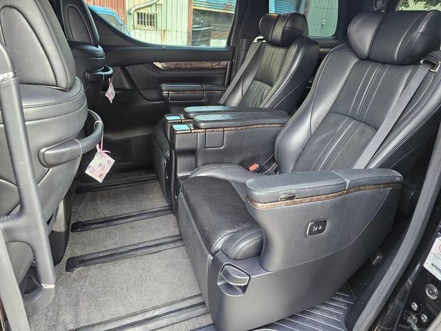 TOYOTA豐田 ALPHARD  第7張相片