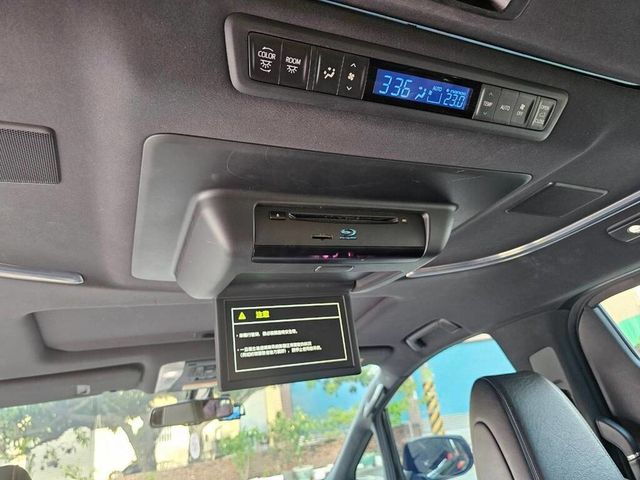 TOYOTA豐田 ALPHARD  第13張相片
