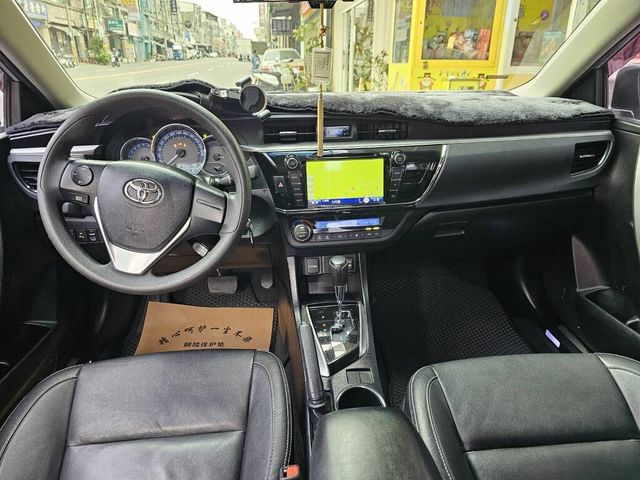 TOYOTA豐田 ALTIS  第3張相片