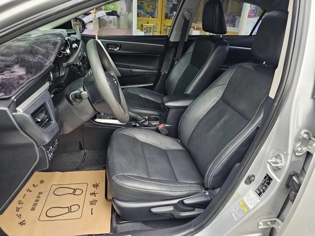 TOYOTA豐田 ALTIS  第5張相片