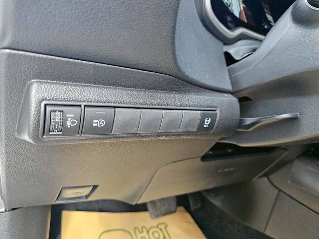 TOYOTA豐田 COROLLA ALTIS HYBRID  第9張相片