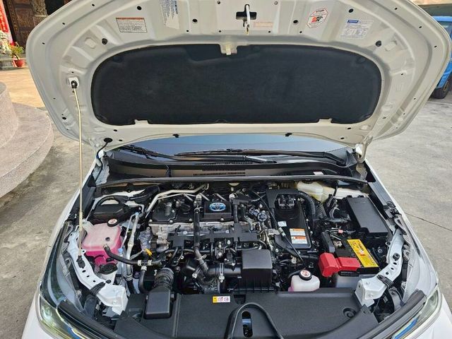 TOYOTA豐田 COROLLA ALTIS HYBRID  第13張相片