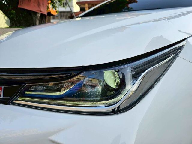 TOYOTA豐田 COROLLA ALTIS HYBRID  第14張相片