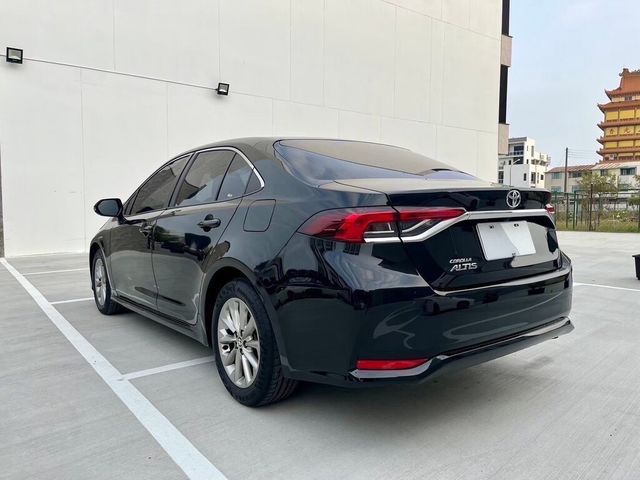 TOYOTA豐田 ALTIS  第5張相片