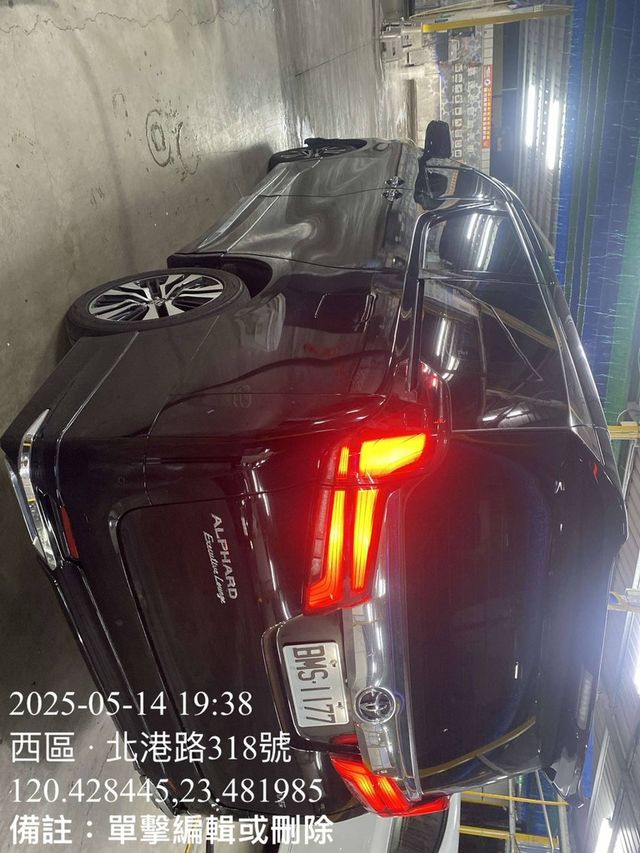 TOYOTA豐田 ALPHARD  第3張相片