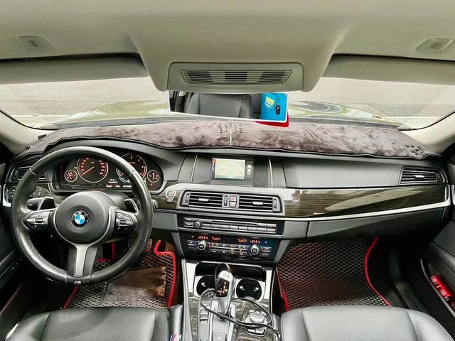 BMW寶馬 520D  第2張相片