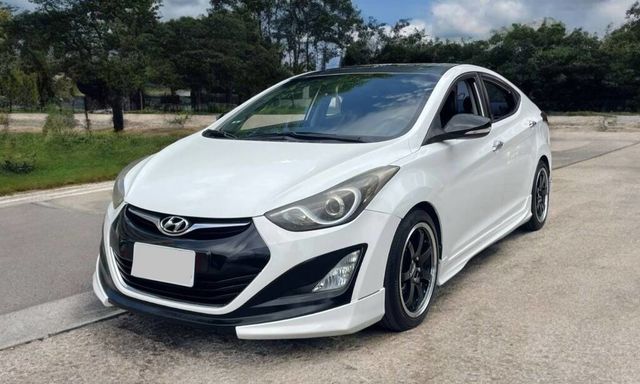 HYUNDAI現代 ELANTRA  第1張相片