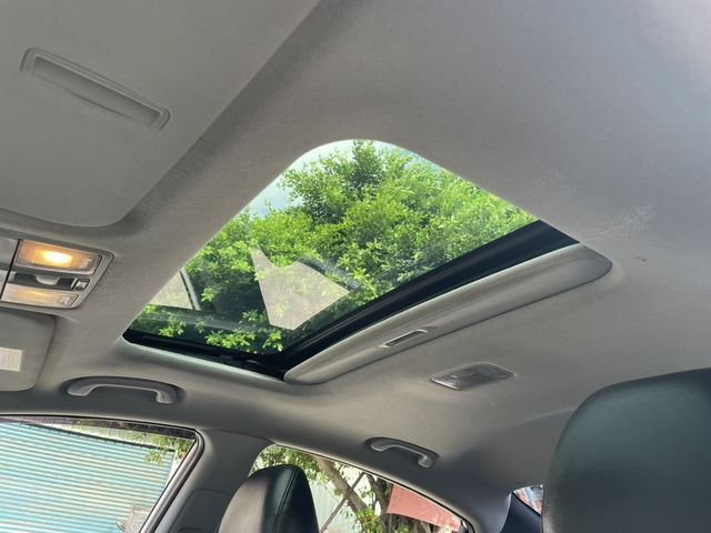 HYUNDAI現代 ELANTRA  第6張相片